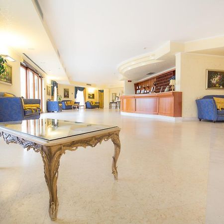 Royals Gate Hotel Rodi Garganico Luaran gambar