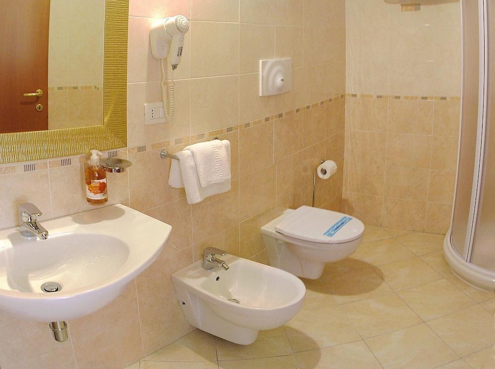 Royals Gate Hotel Rodi Garganico Luaran gambar
