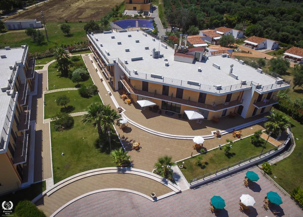 Royals Gate Hotel Rodi Garganico Luaran gambar