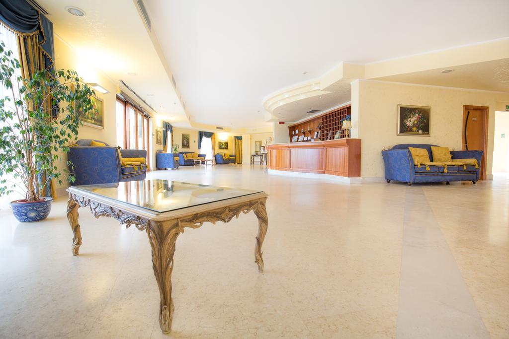 Royals Gate Hotel Rodi Garganico Luaran gambar